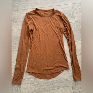 Lululemon long sleeve top